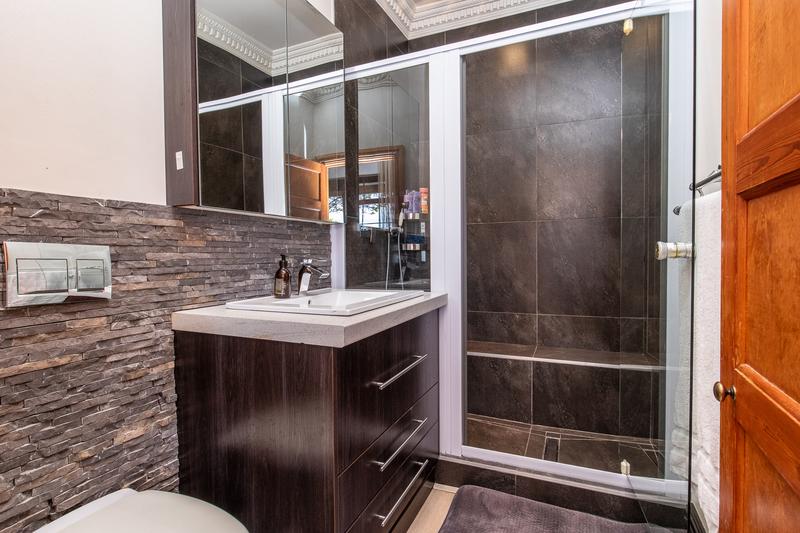 6 Bedroom Property for Sale in Plumstead Western Cape